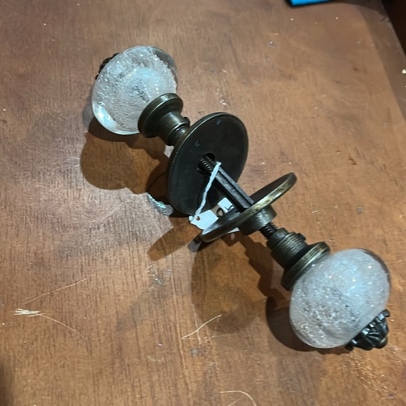 Ornate clear crystal door knobs - Picture 4 of 5